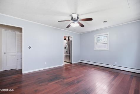9 Mayhall Street Colonie NY 12205