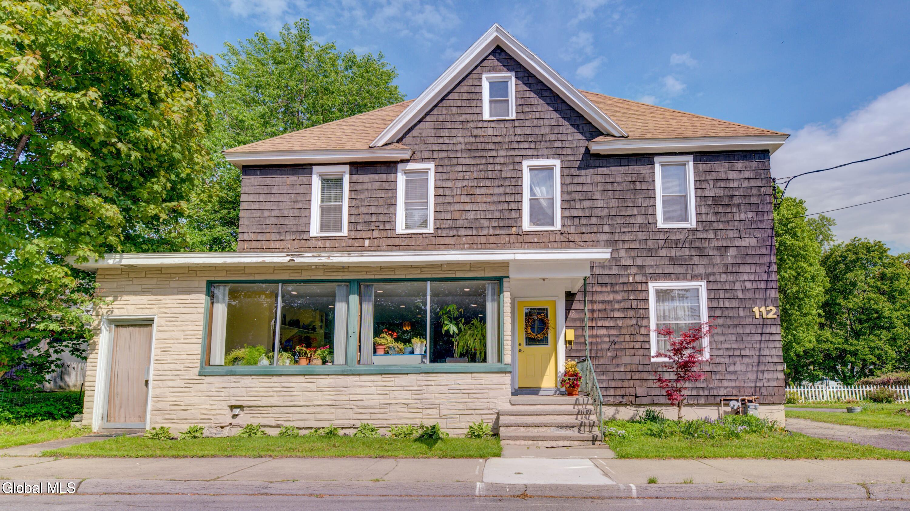 112 Pleasant Avenue Johnstown NY 12095
