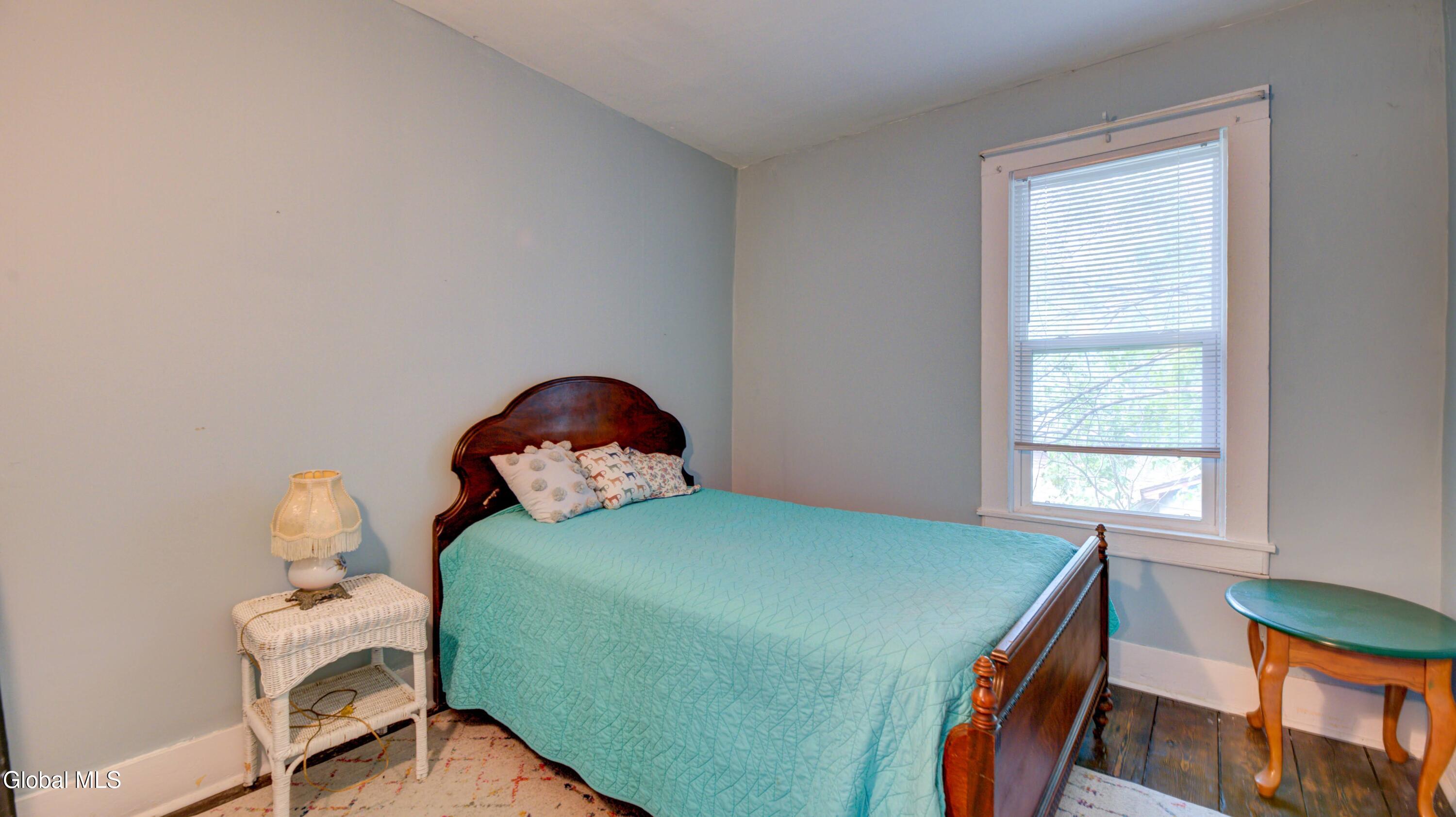 112 Pleasant Avenue Johnstown NY 12095
