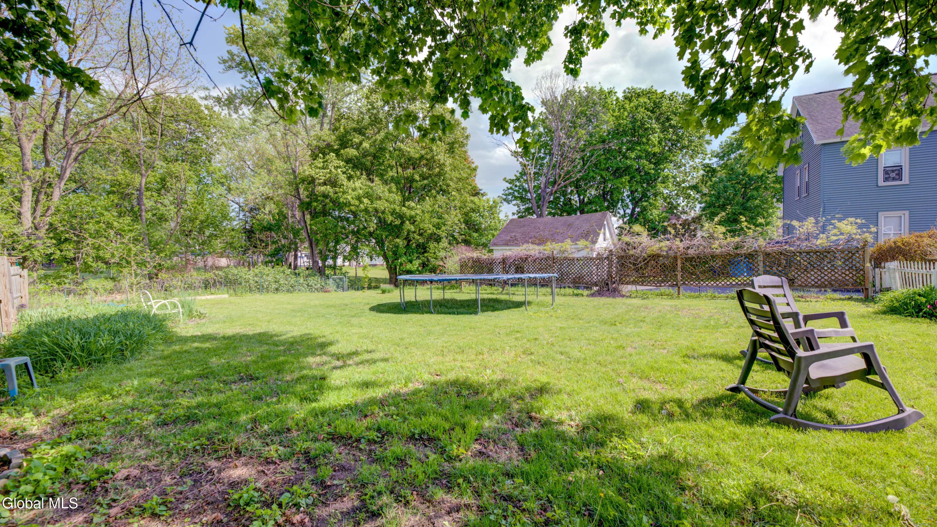 112 Pleasant Avenue Johnstown NY 12095