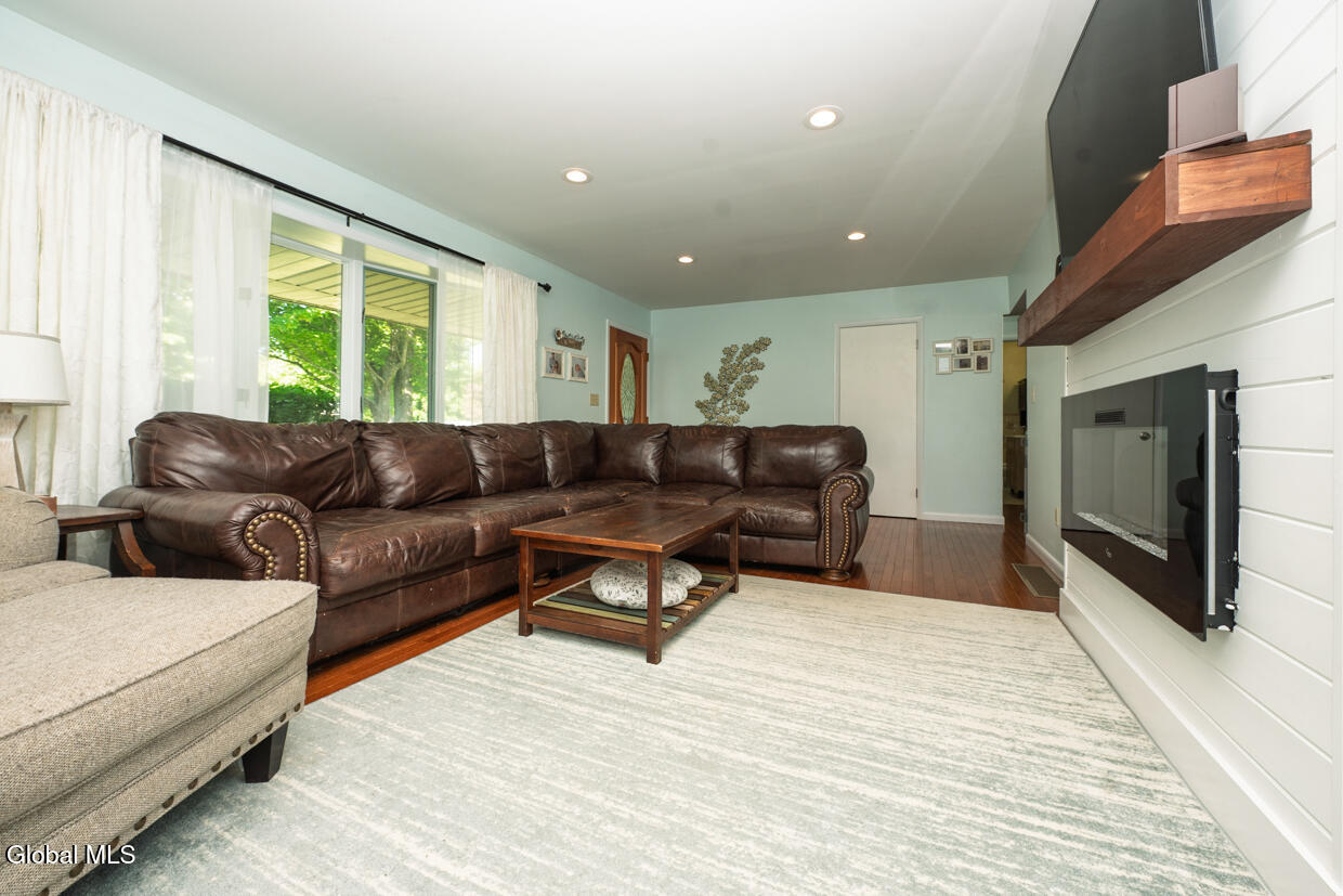 217 Middletown Road Waterford NY 12188