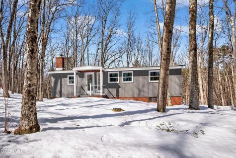 55 Country Colony Road Queensbury NY 12804