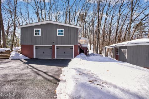 55 Country Colony Road Queensbury NY 12804