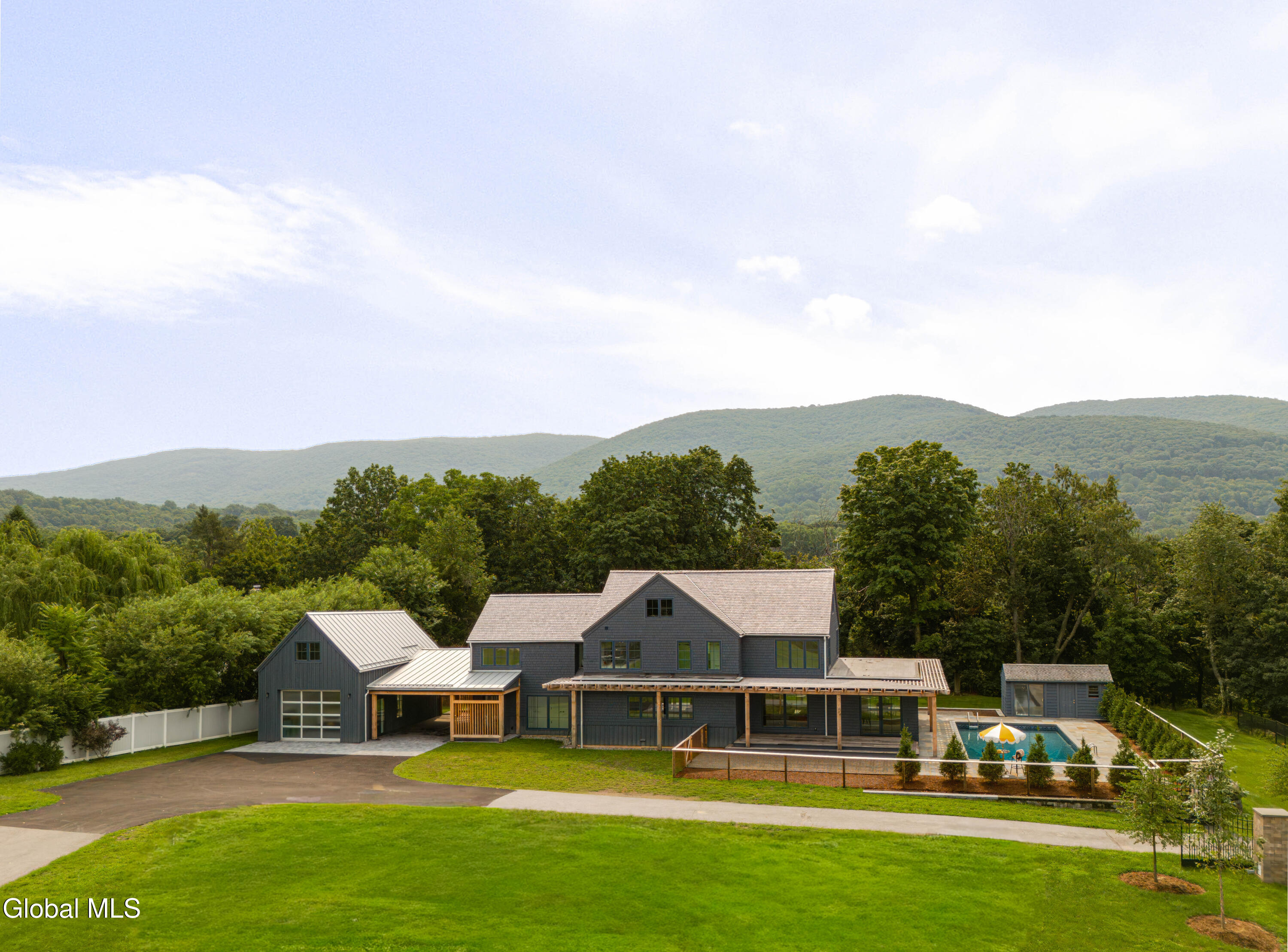 20 Dallis Place Beacon NY 12508