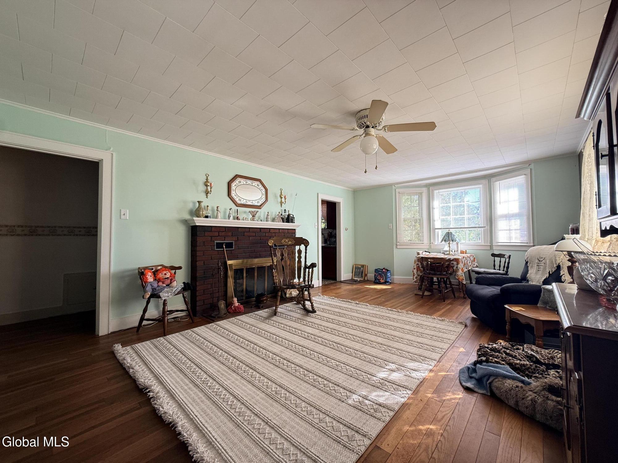 124 W State St Extension Gloversville NY 12078