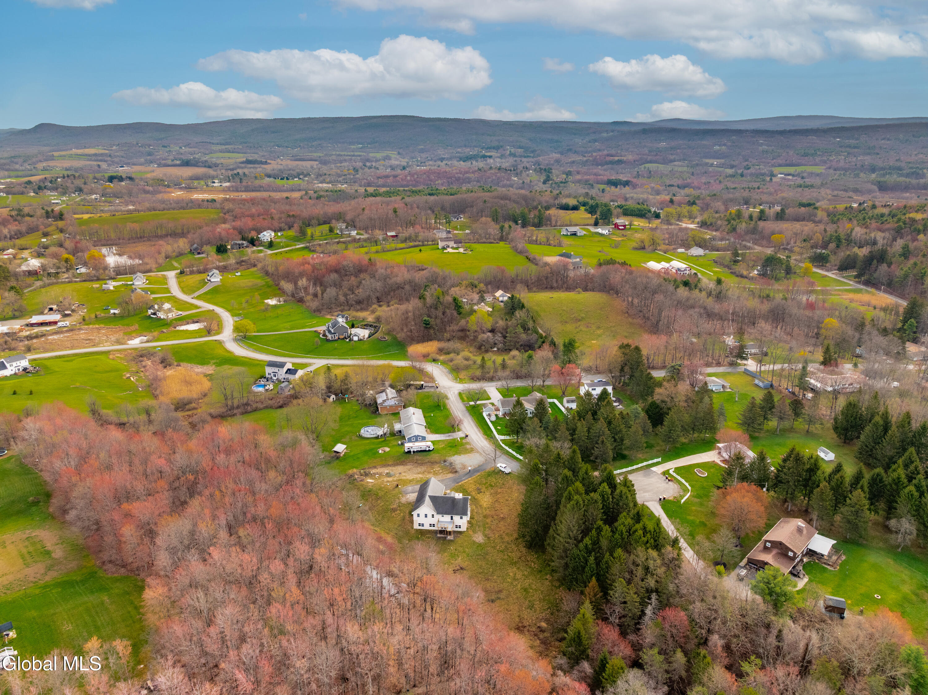 14 Fiddlers Lane Averill Park NY 12018