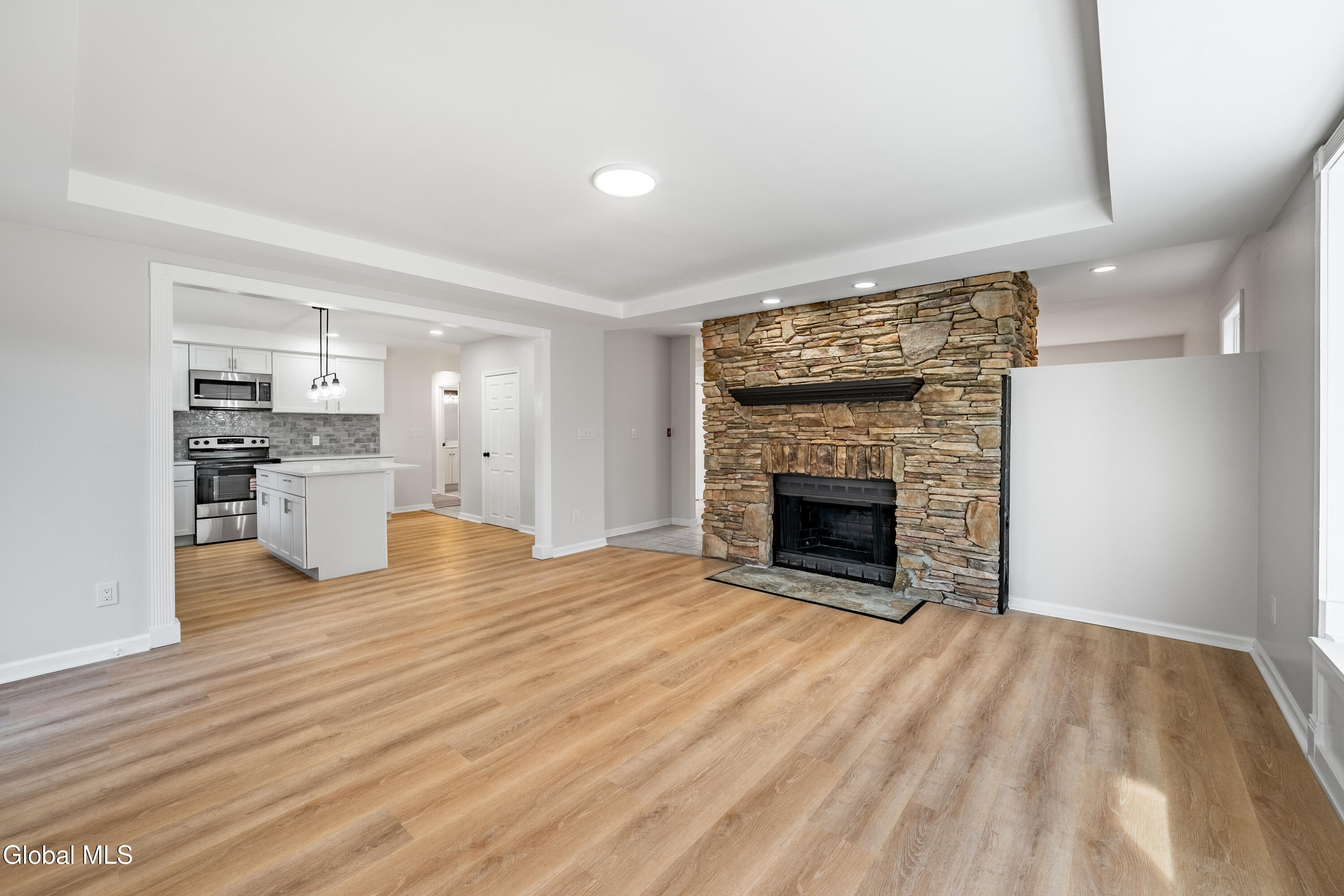 14 Fiddlers Lane Averill Park NY 12018