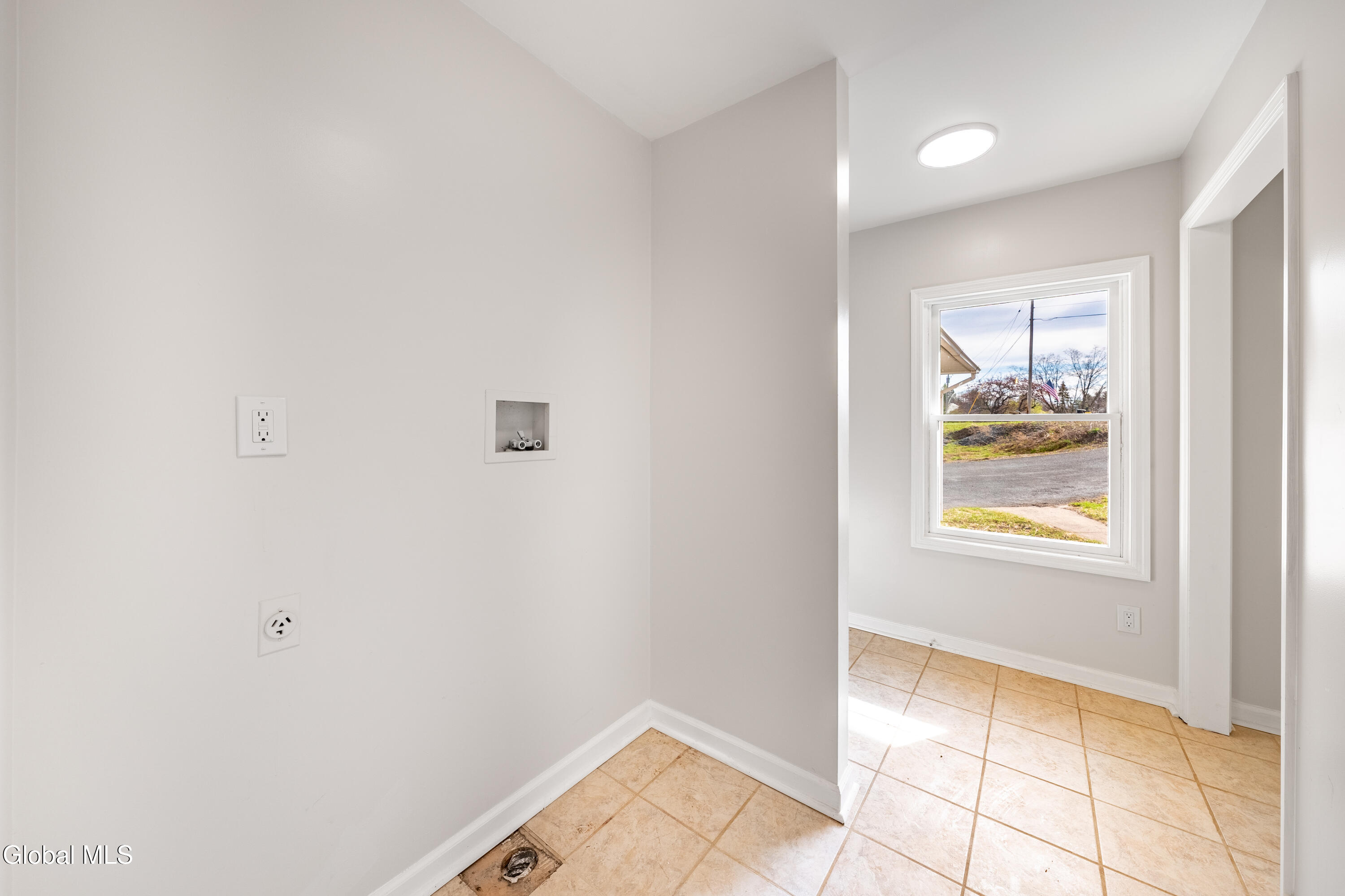14 Fiddlers Lane Averill Park NY 12018