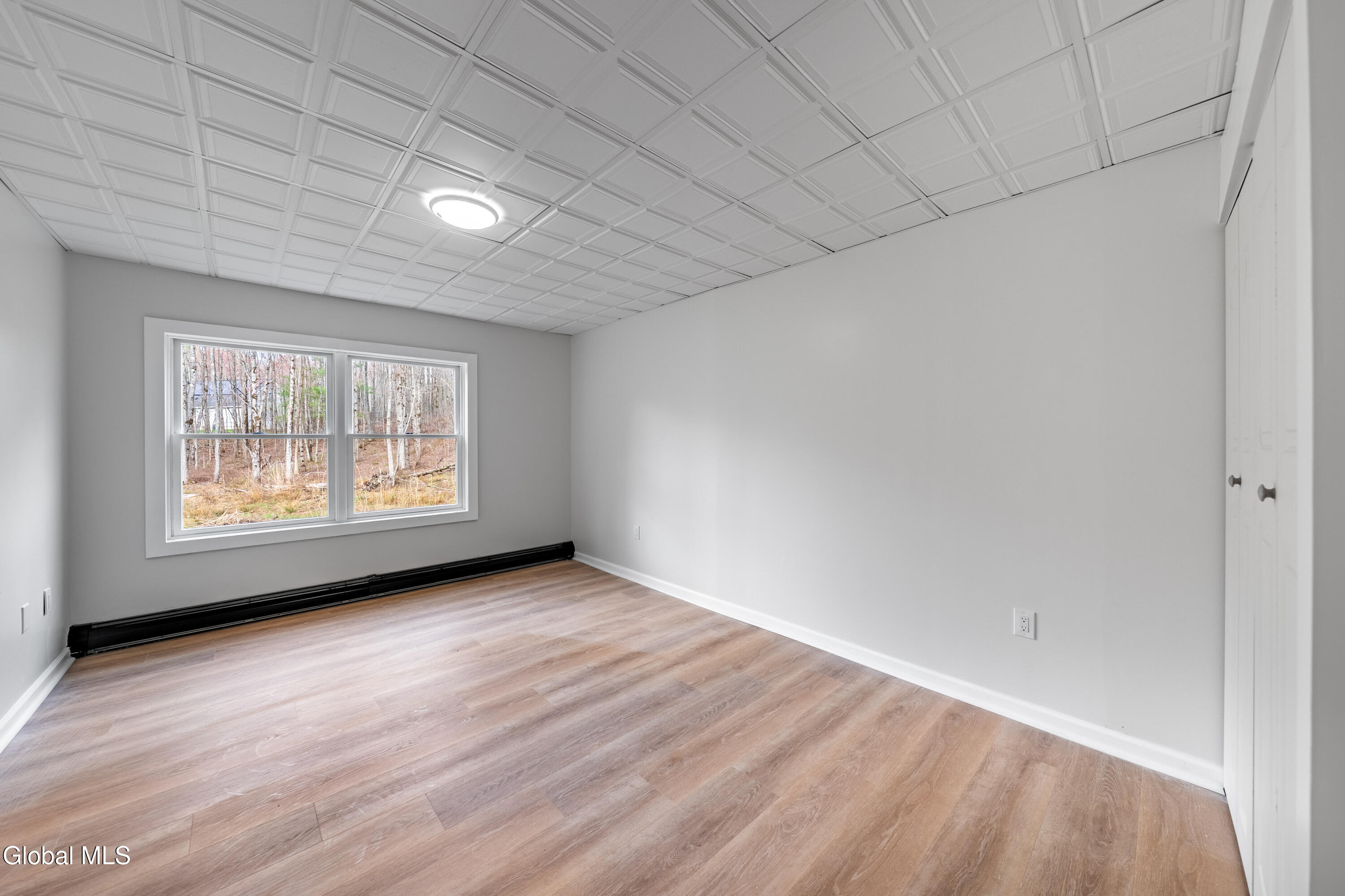 14 Fiddlers Lane Averill Park NY 12018