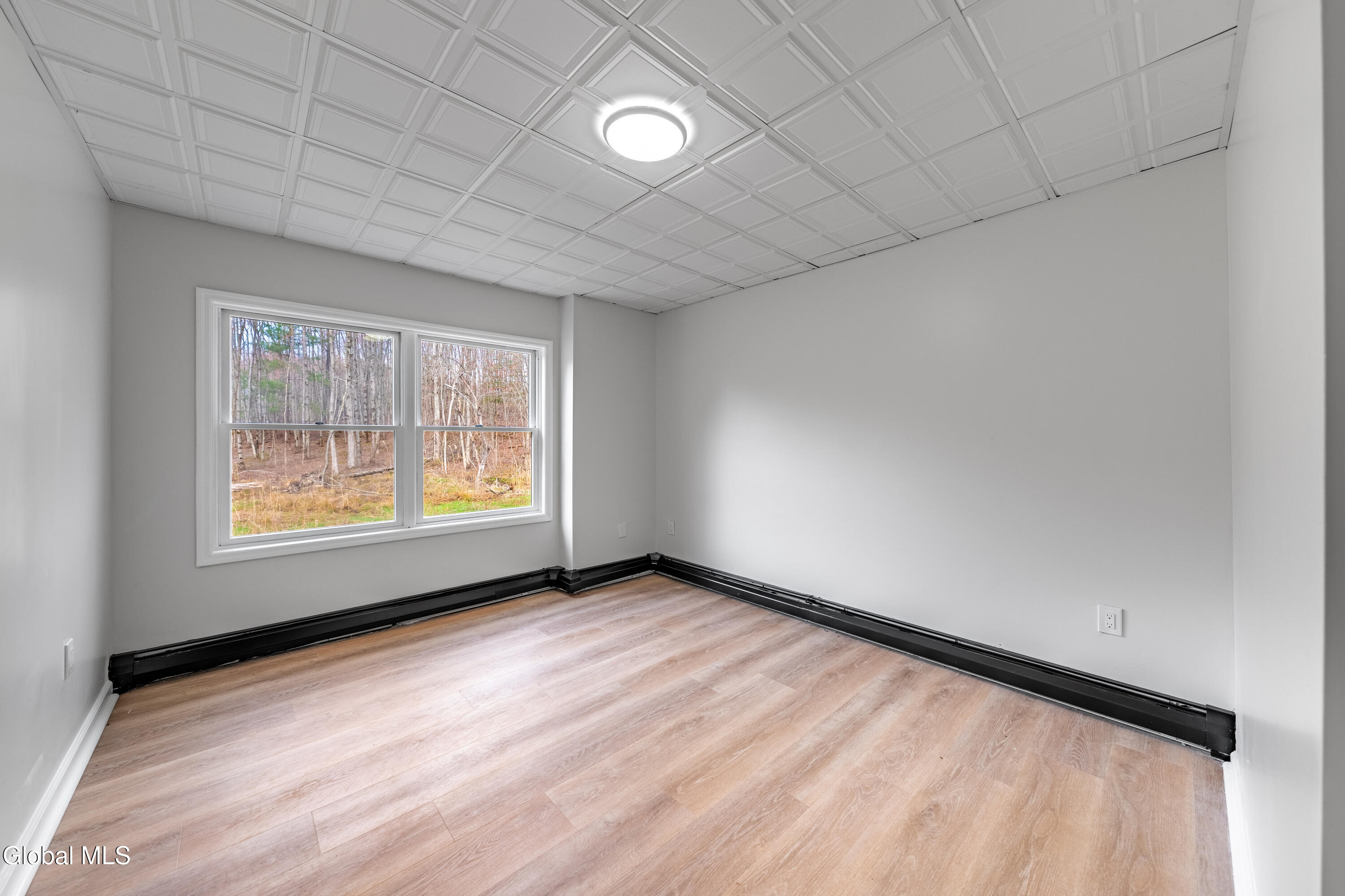 14 Fiddlers Lane Averill Park NY 12018