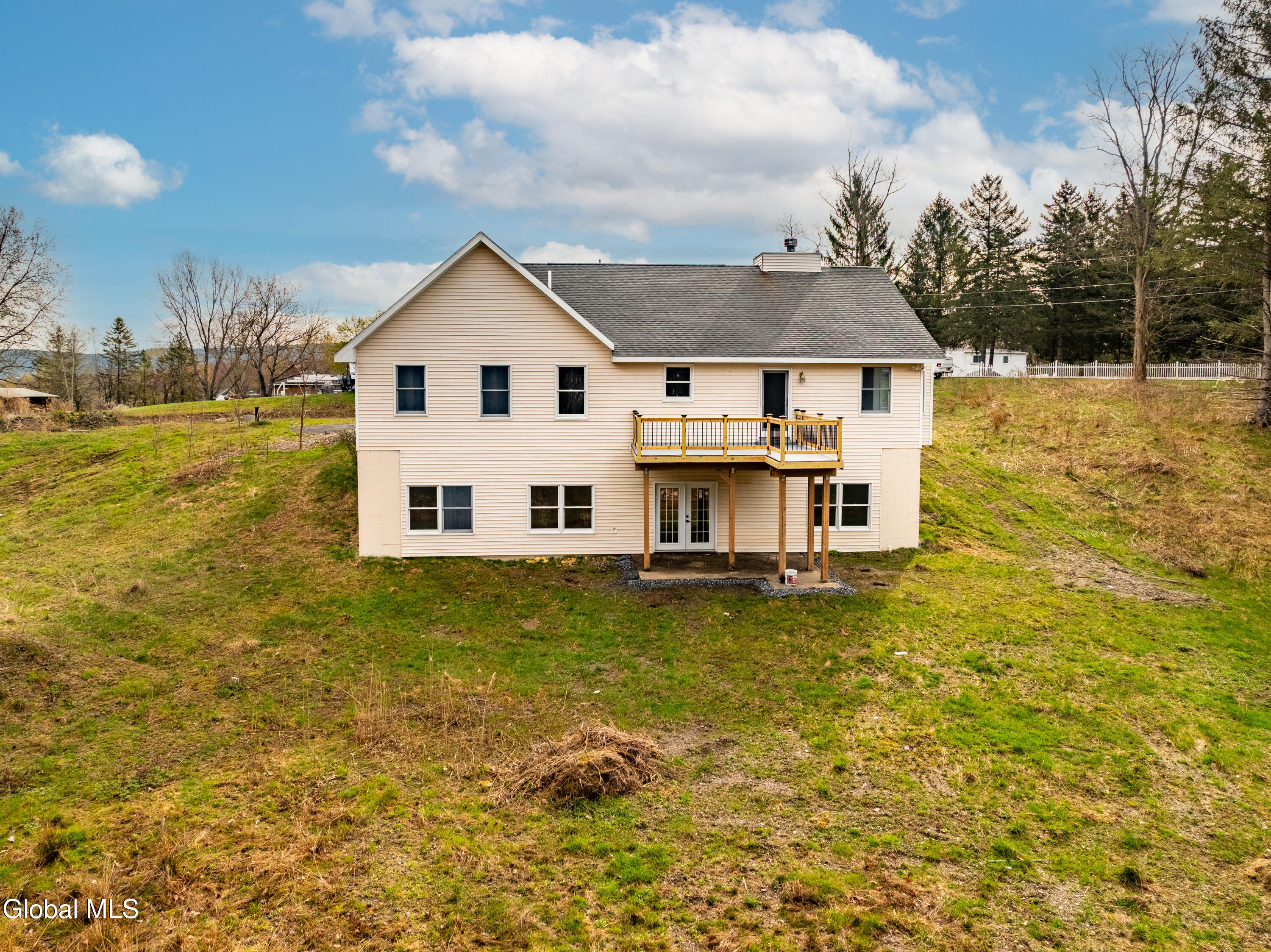 14 Fiddlers Lane Averill Park NY 12018