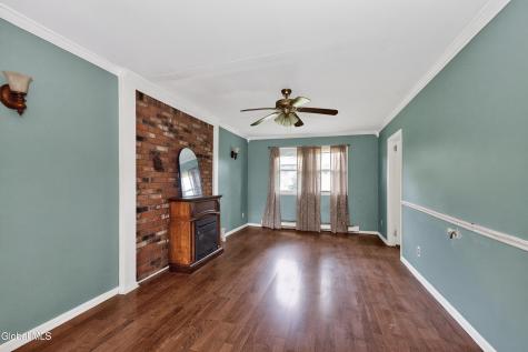 1048 Inner Drive Schenectady NY 12303