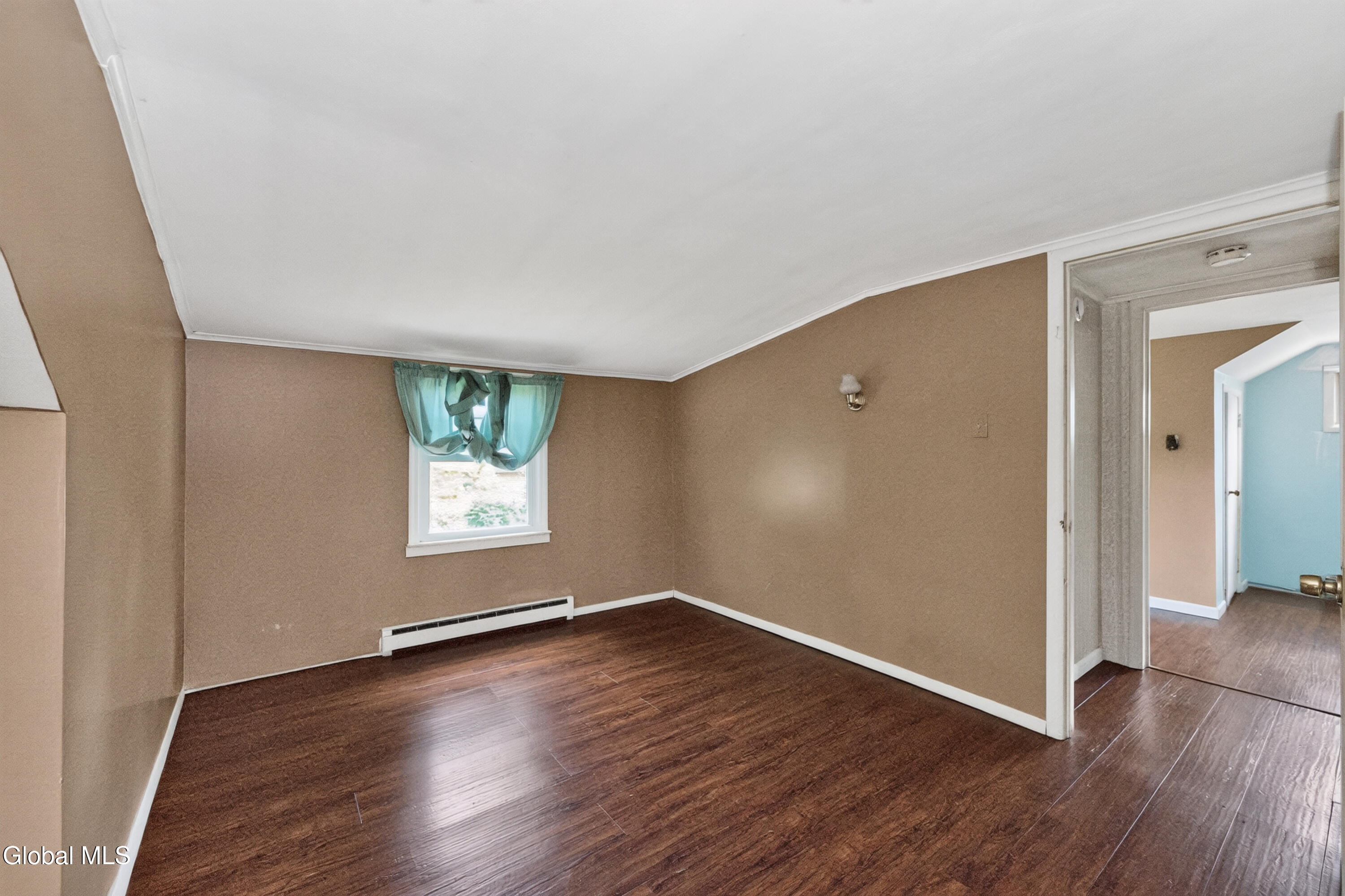 1048 Inner Drive Schenectady NY 12303