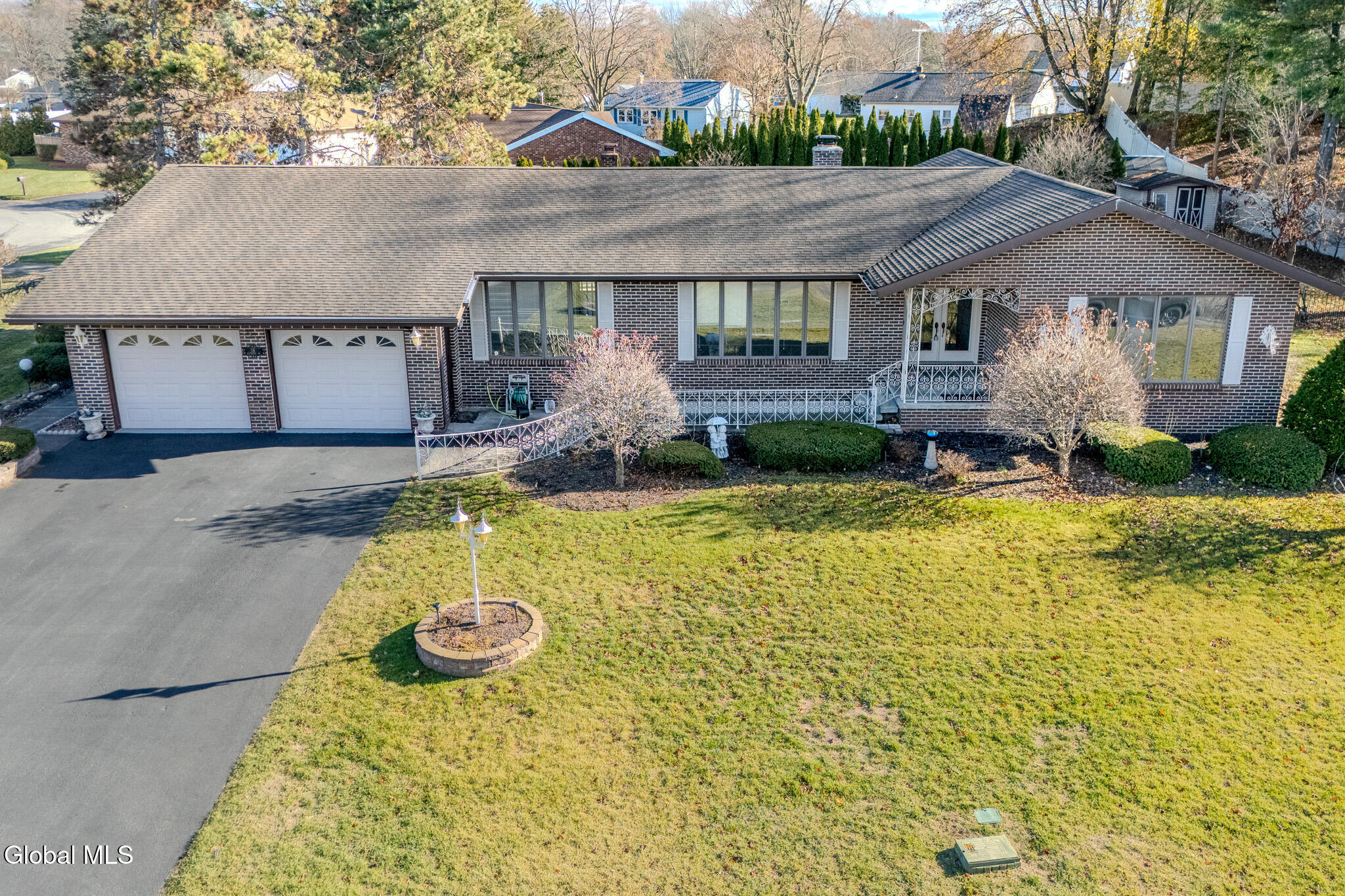 15 Huntleigh Drive Loudonville NY 12211