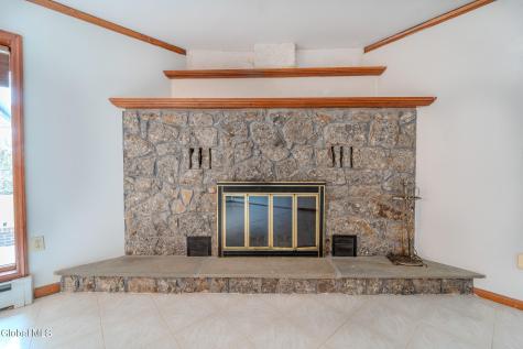 15 Huntleigh Drive Loudonville NY 12211