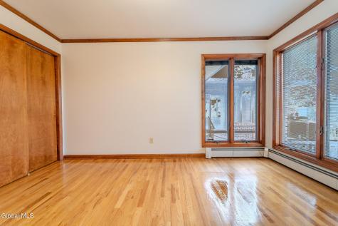 15 Huntleigh Drive Loudonville NY 12211