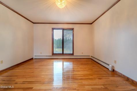 15 Huntleigh Drive Loudonville NY 12211