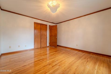 15 Huntleigh Drive Loudonville NY 12211