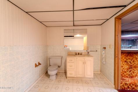 15 Huntleigh Drive Loudonville NY 12211