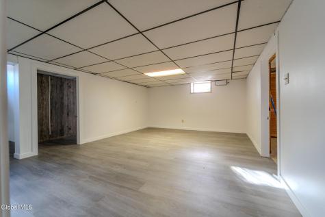 15 Huntleigh Drive Loudonville NY 12211