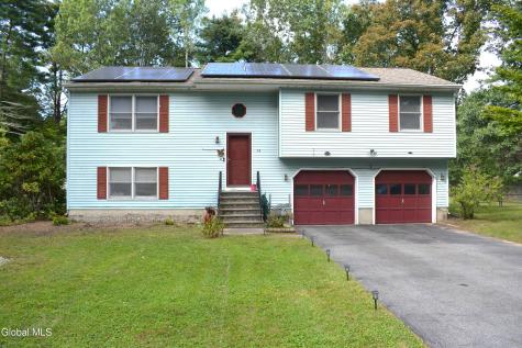 13 Herald Drive Queensbury NY 12804