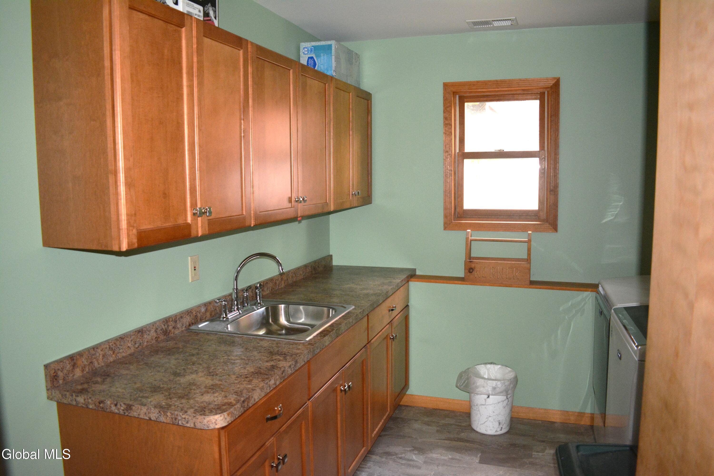 13 Herald Drive Queensbury NY 12804