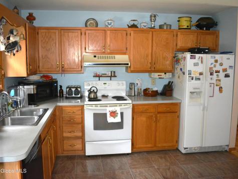 13 Herald Drive Queensbury NY 12804