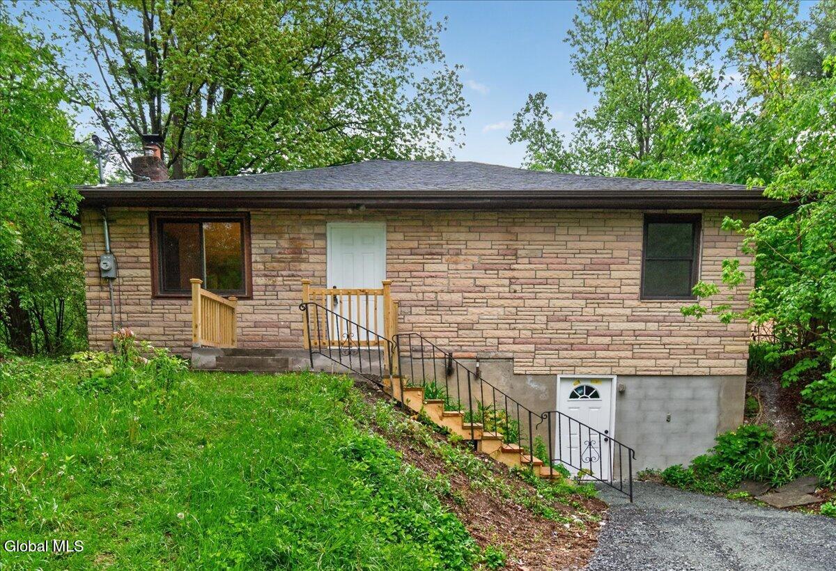 17 Onesquethaw Creek Road Feura Bush NY 12067