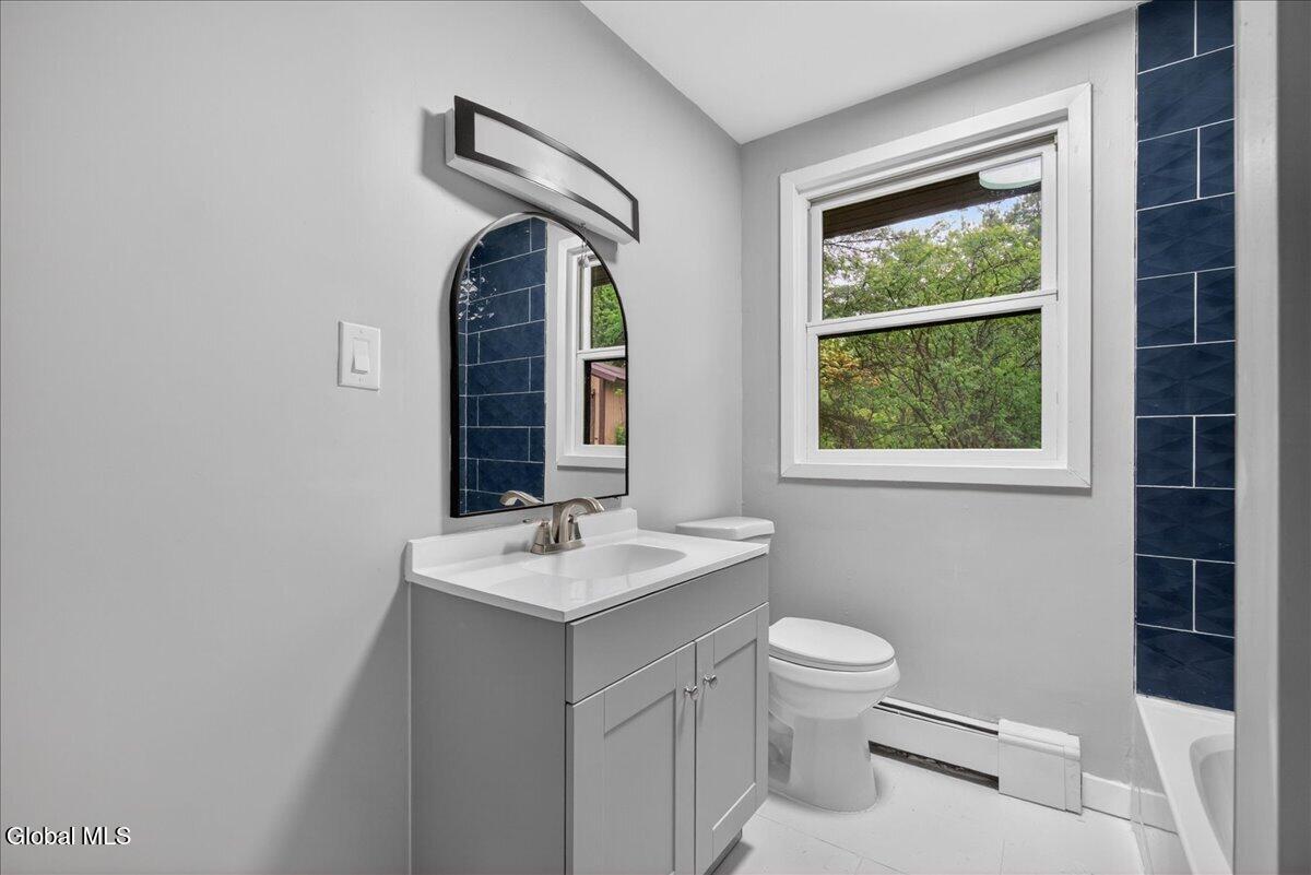 17 Onesquethaw Creek Road Feura Bush NY 12067