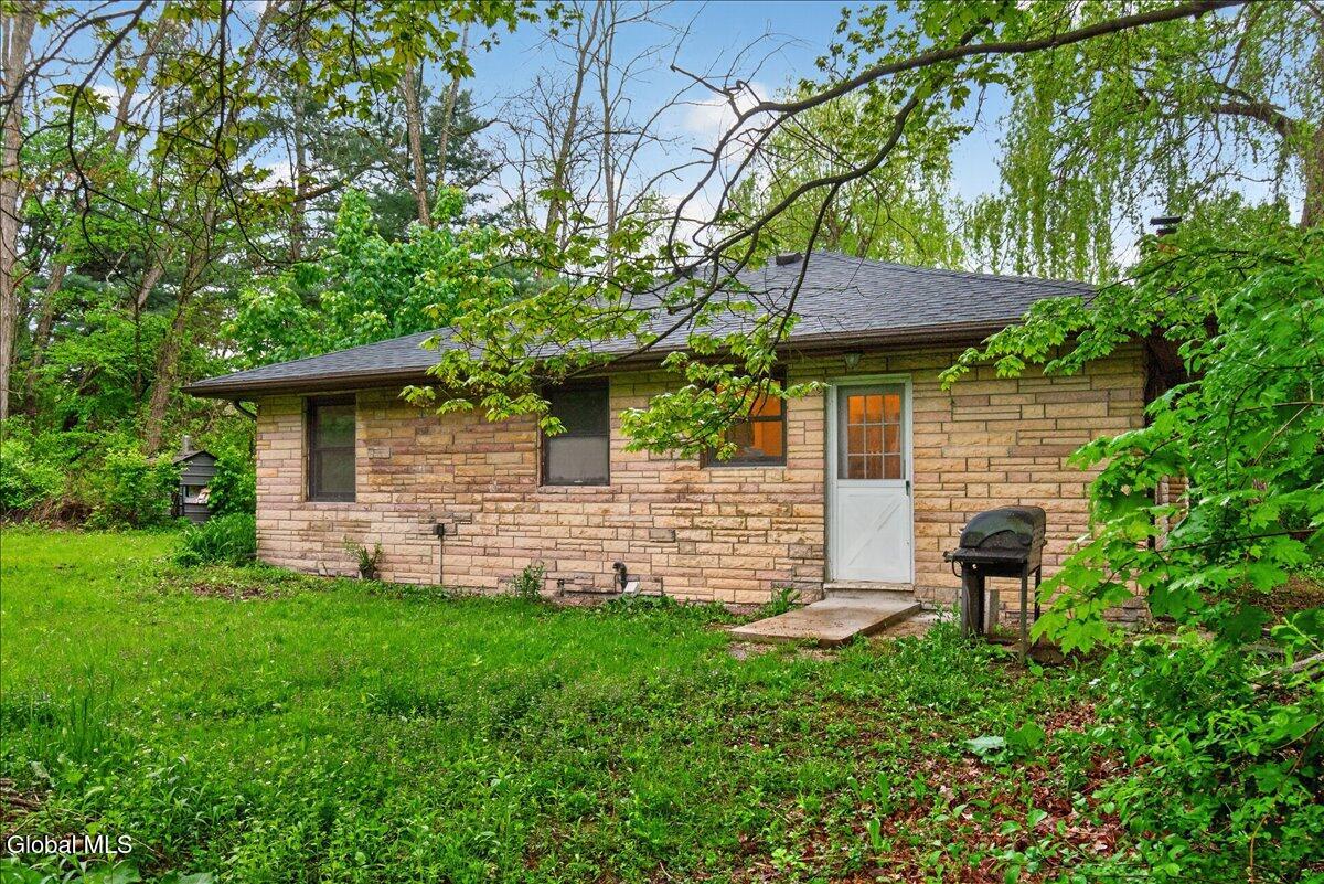 17 Onesquethaw Creek Road Feura Bush NY 12067