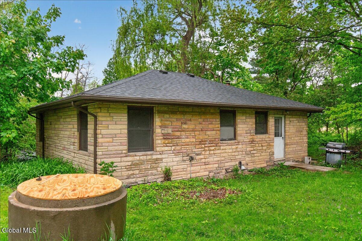 17 Onesquethaw Creek Road Feura Bush NY 12067