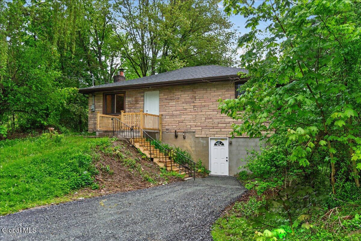 17 Onesquethaw Creek Road Feura Bush NY 12067