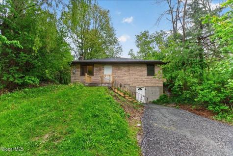 17 Onesquethaw Creek Road Feura Bush NY 12067