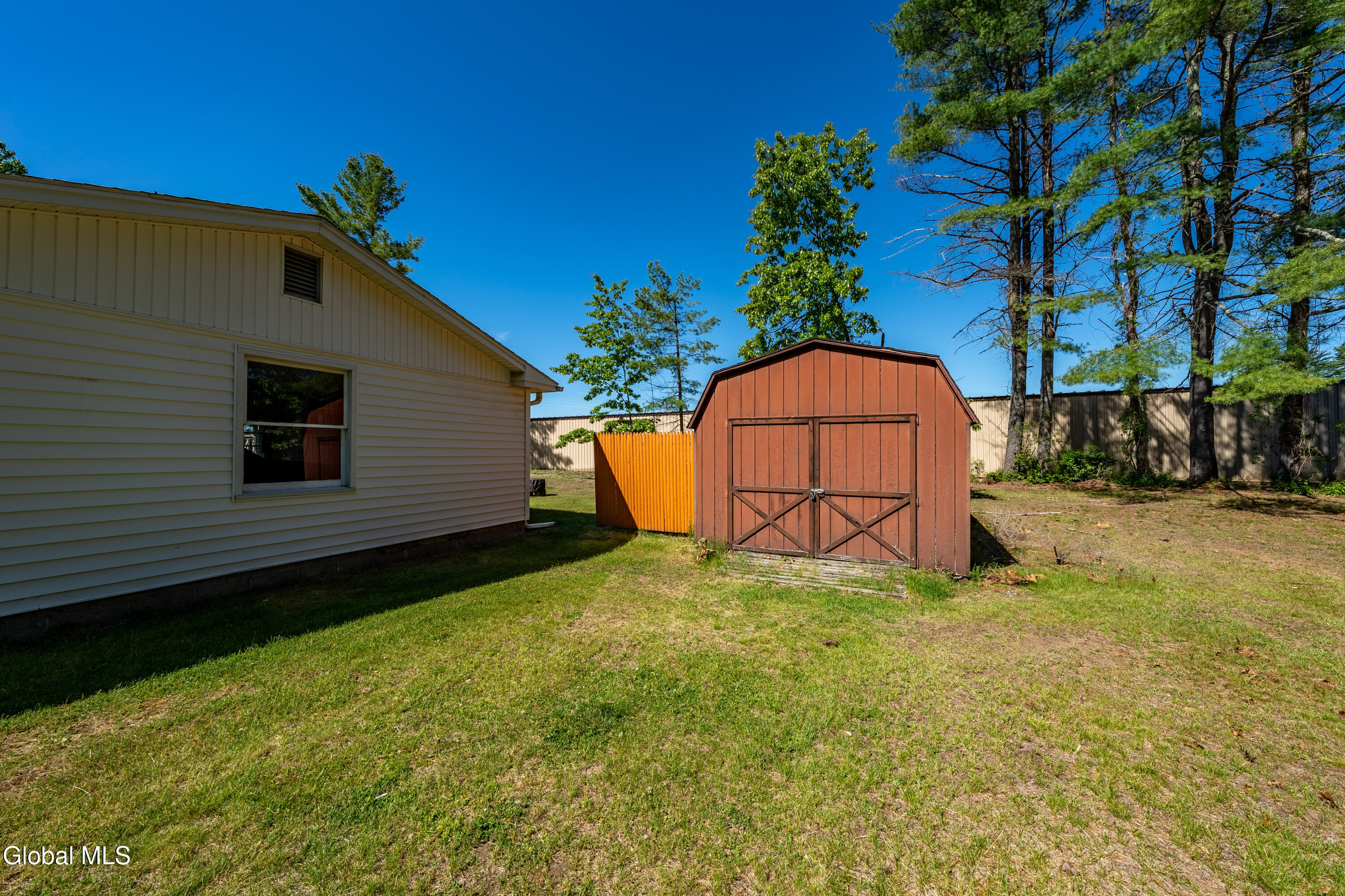 10 Merritt Road Queensbury NY 12804