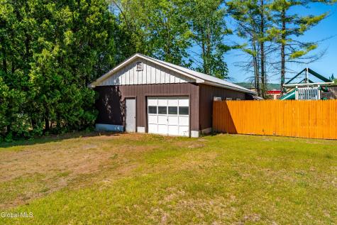 10 Merritt Road Queensbury NY 12804