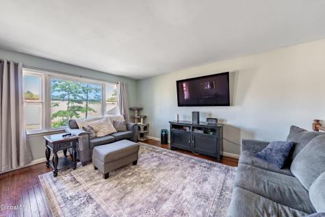 10 Merritt Road Queensbury NY 12804