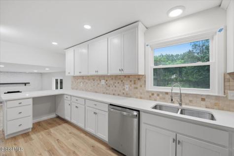 15 Hopeful Lane Wilton NY 12831