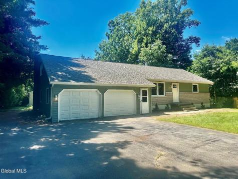15 Hopeful Lane Wilton NY 12831