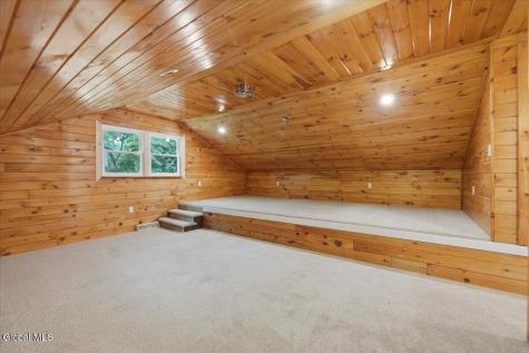 15 Hopeful Lane Wilton NY 12831