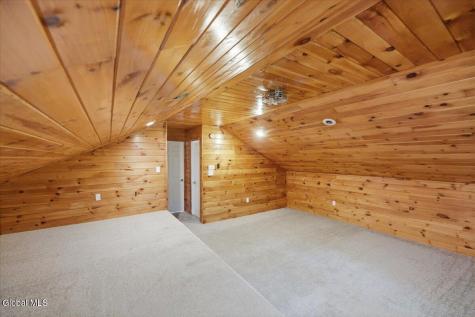 15 Hopeful Lane Wilton NY 12831