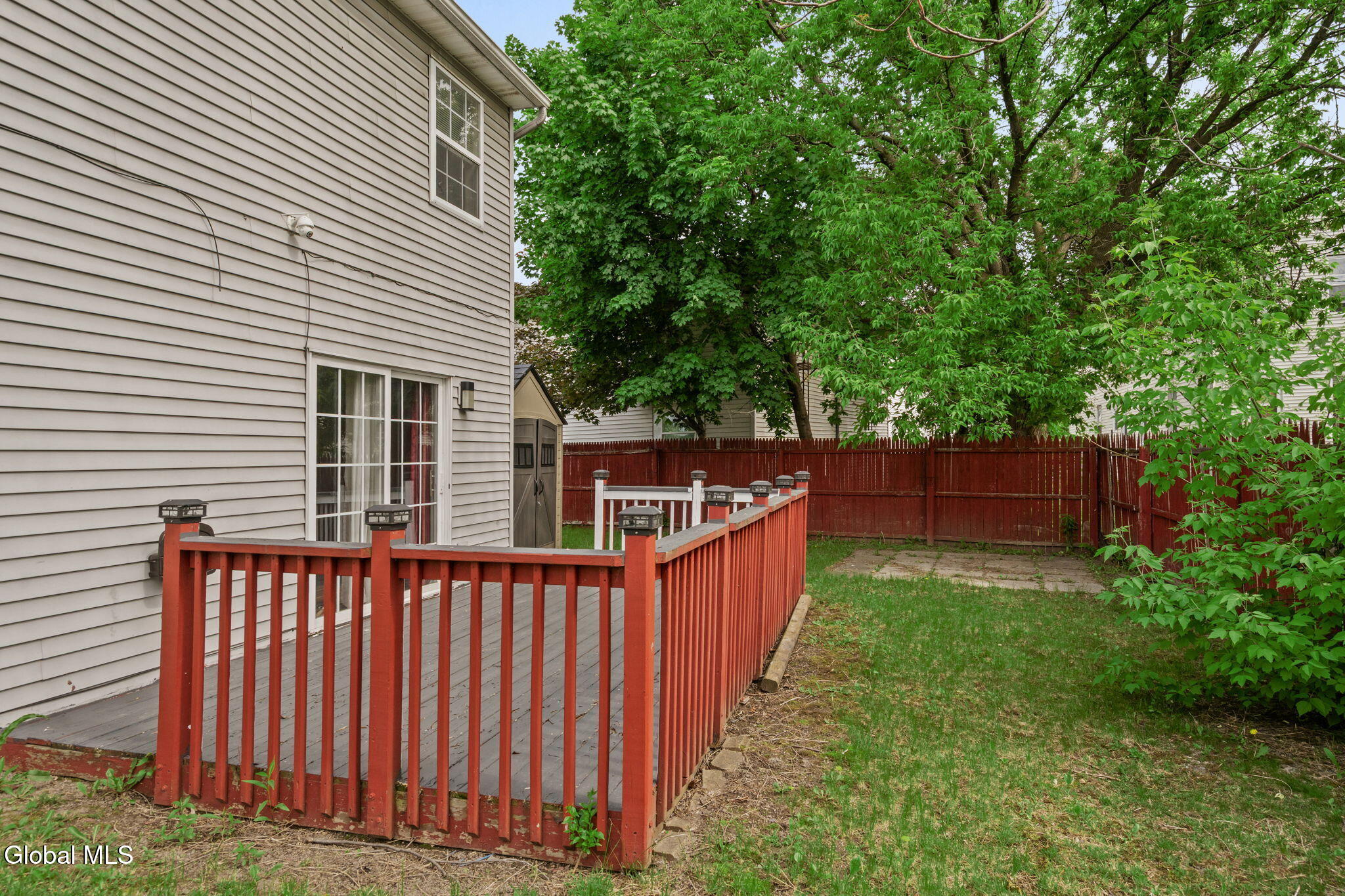 1822 Avenue B Watervliet NY 12189