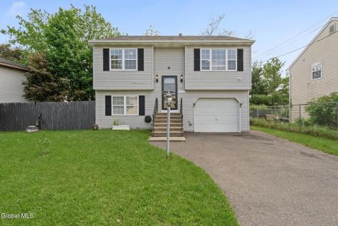 1822 Avenue B Watervliet NY 12189