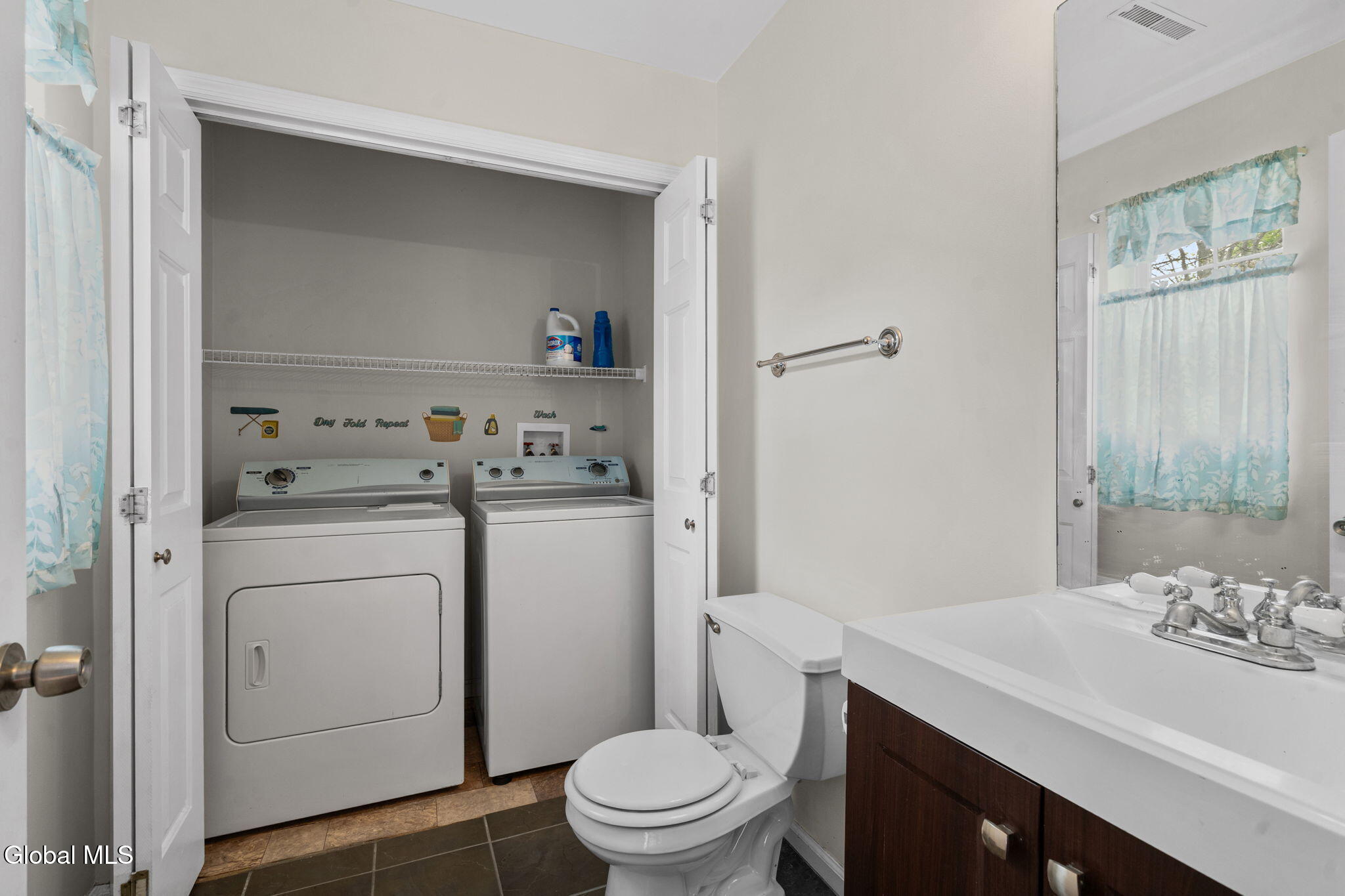 1822 Avenue B Watervliet NY 12189