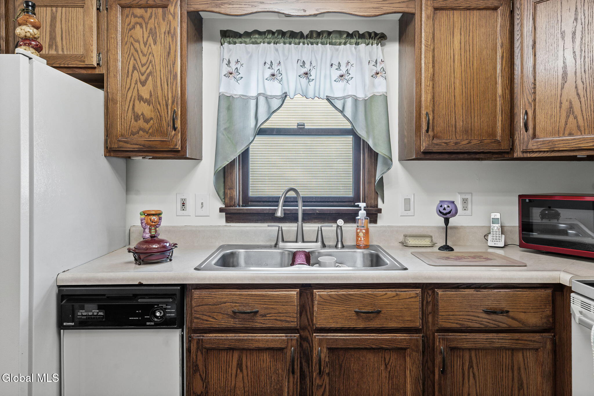 401 14th Street Watervliet NY 12189