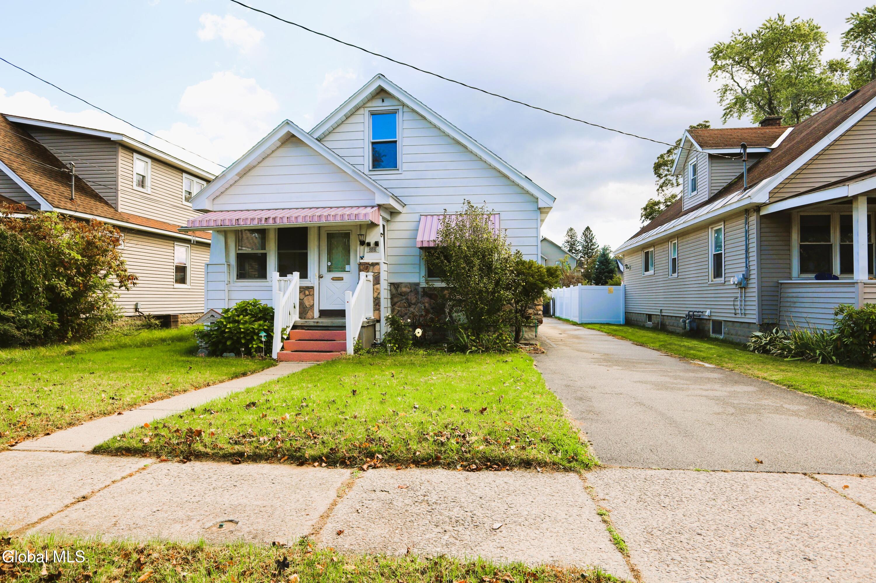 225 Fifteenth Street Schenectady NY 12306
