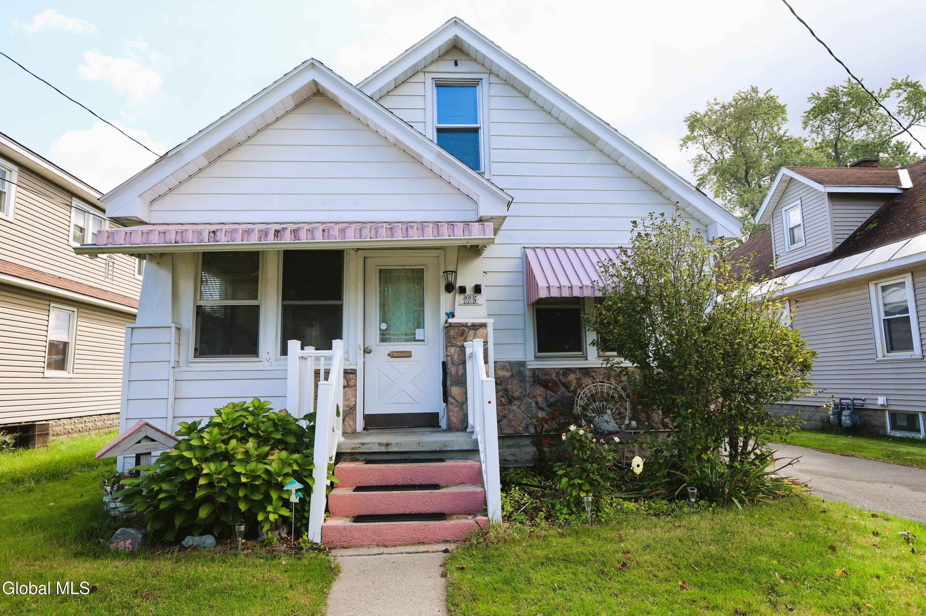 225 Fifteenth Street Schenectady NY 12306