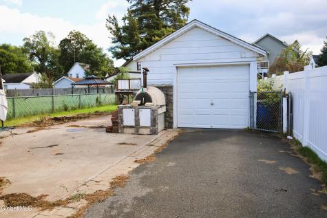 225 Fifteenth Street Schenectady NY 12306