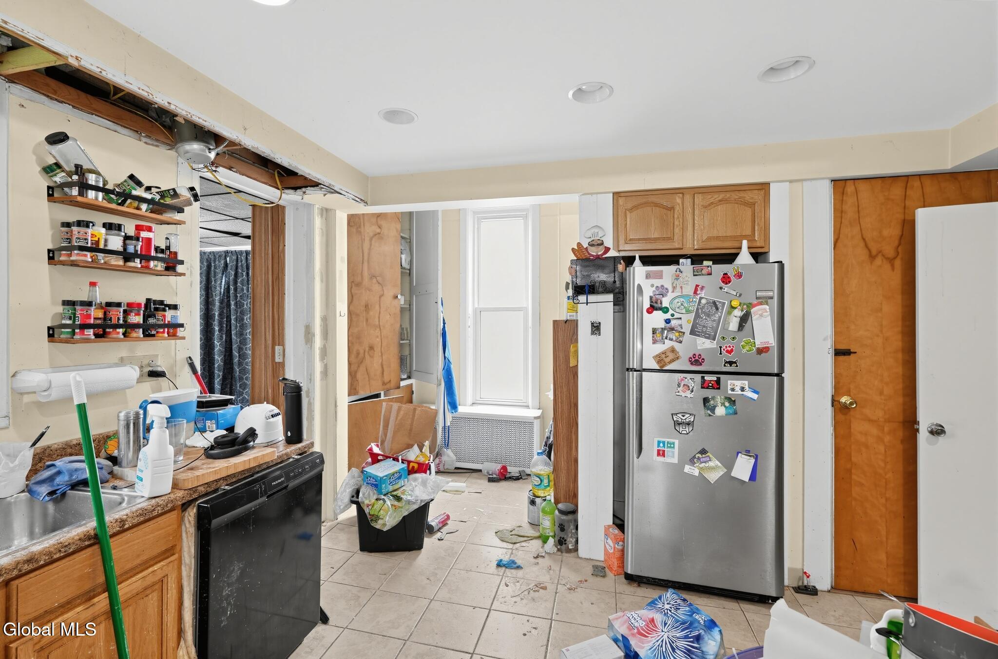 54 Saratoga Avenue Waterford NY 12188