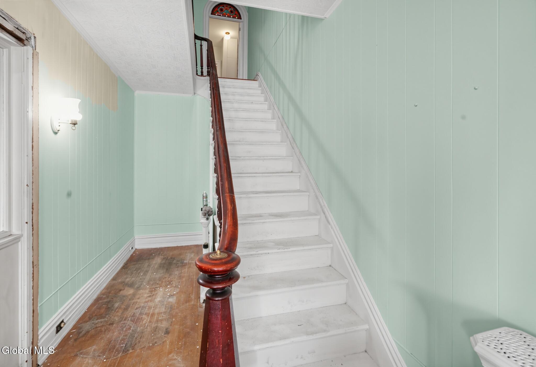 54 Saratoga Avenue Waterford NY 12188