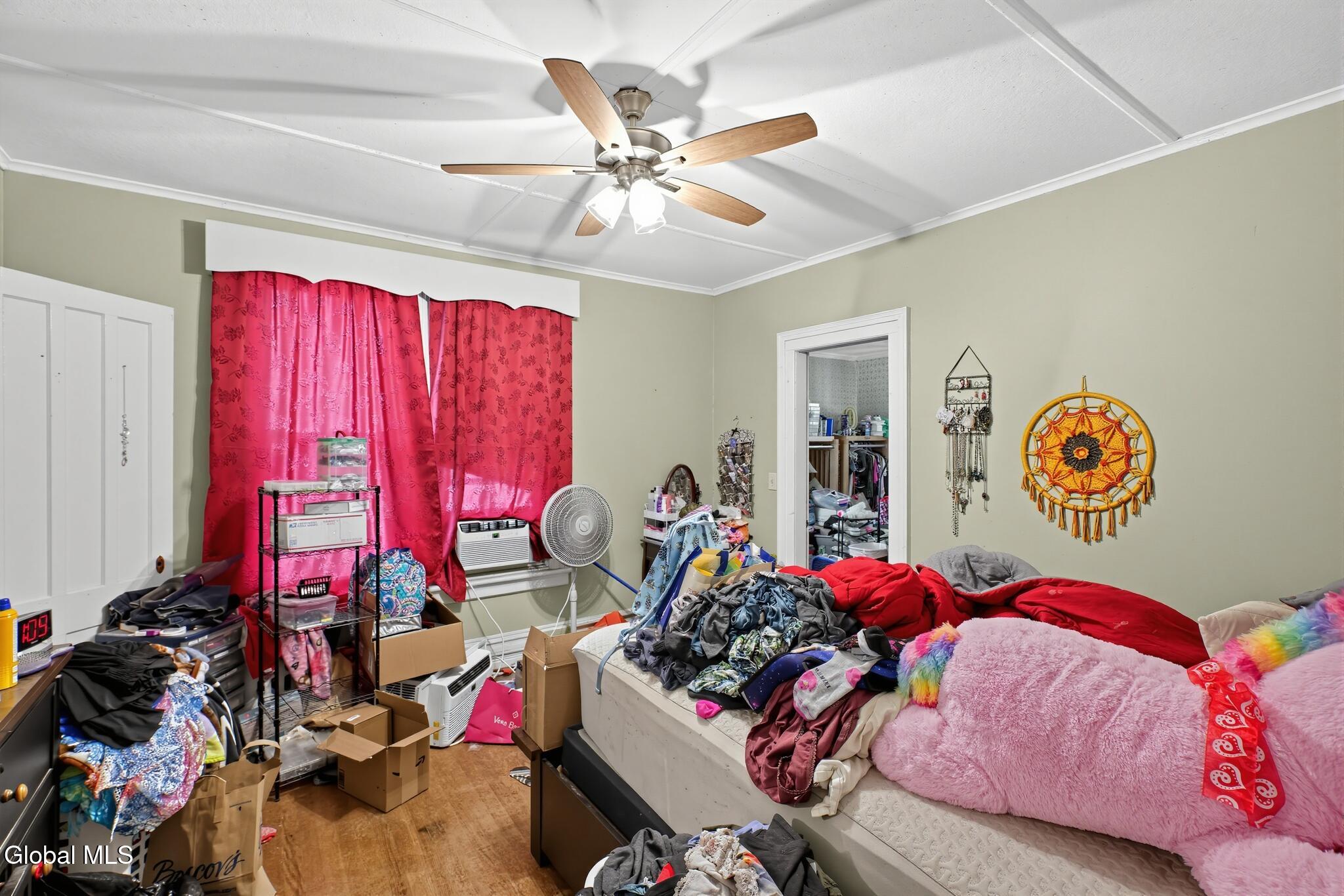 54 Saratoga Avenue Waterford NY 12188